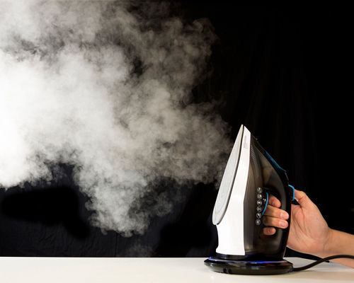Cordless Steam Iron | Plancha ligera e inalámbrica de Starlyf
