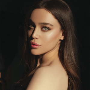 Sara T.